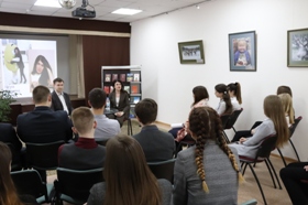 Встреча  старшеклассников Лицея №2 с начальником отдела по молодежной политике администрации города Нижневартовска Хатуна Шония