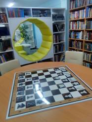 10.Здесь смогут встречаться заядлые шахматисты