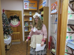 Артистов приветсвовали бурными аплодисментами