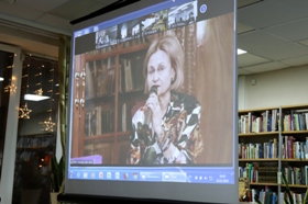 Дарья Донцова беседует с читателми