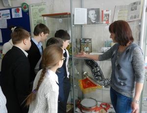 Читаем Гайдара 2