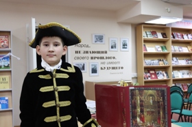 Руста в роли Петра