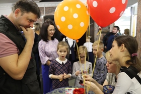 Взрослые тоже участвуют в викторине