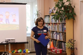 Заведующая ДБ 2 Александра Голубева