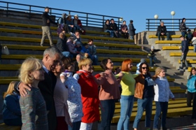 Зрители танцуют Сиртаки