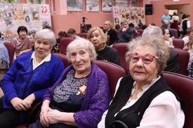 Песни военных лет. Зрители