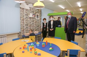 Губернатор и глава Нижневартовска с рабочим визитом в библиотеку