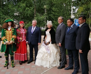 Литературный сквер открытие