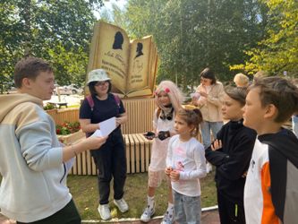 Мероприятия в Литературном сквере