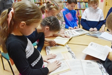 Час творчества в ДБ 3 Громкие чтения