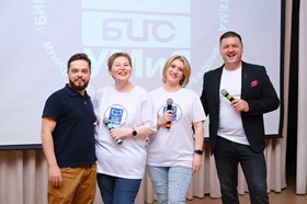 ведущие и спонсор