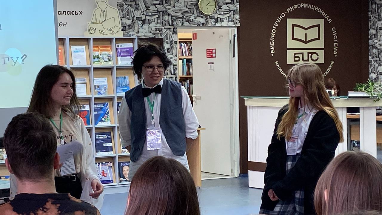 Студенты Строительного колледжа на Литературном фестивале